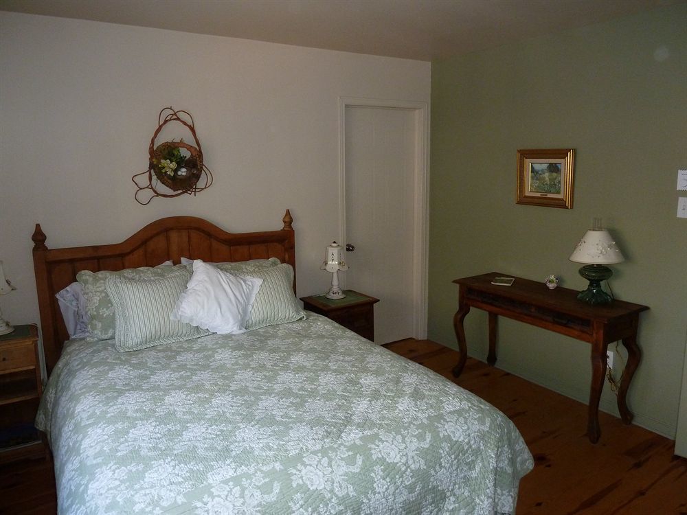 La Chaumiere De L'Anse Bed & Breakfast Mont-Tremblant Eksteriør bilde